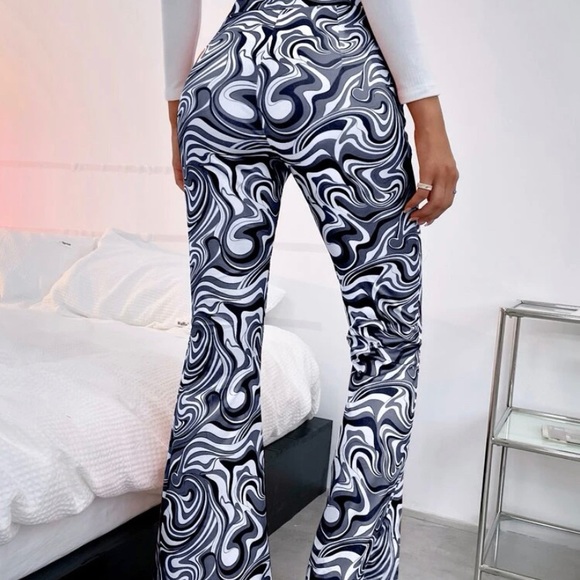 Groovy Print Flare Pants 🕺 - Picture 3 of 3